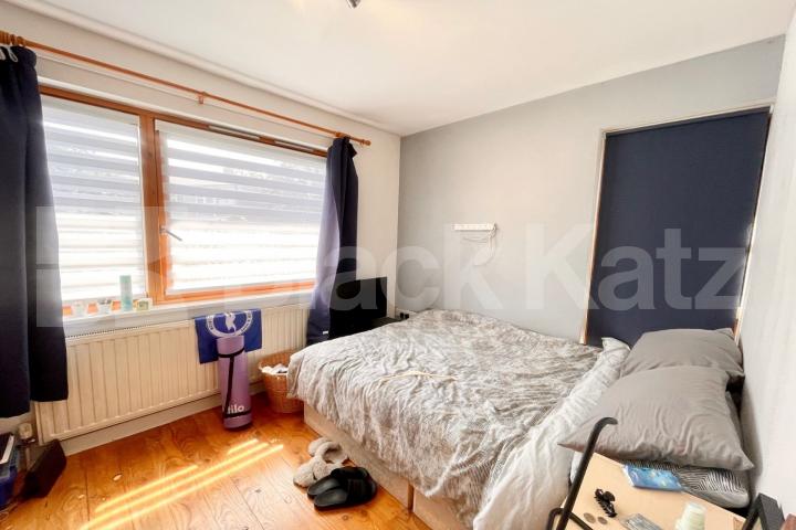 Offering size (936 Sq.Ft.), quality and location Boatemah Walk, Brixton